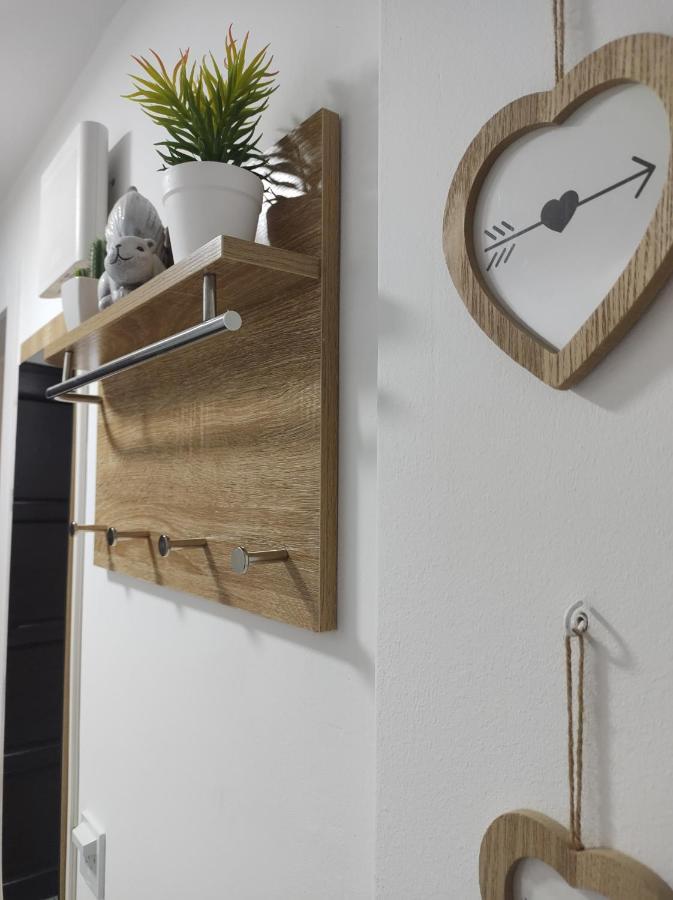 Apartment Iskra พลิตวิชกา เยเซรา ภายนอก รูปภาพ