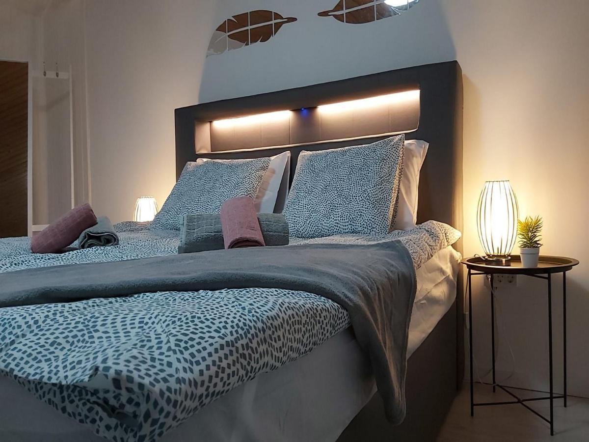 Apartment Iskra พลิตวิชกา เยเซรา ภายนอก รูปภาพ